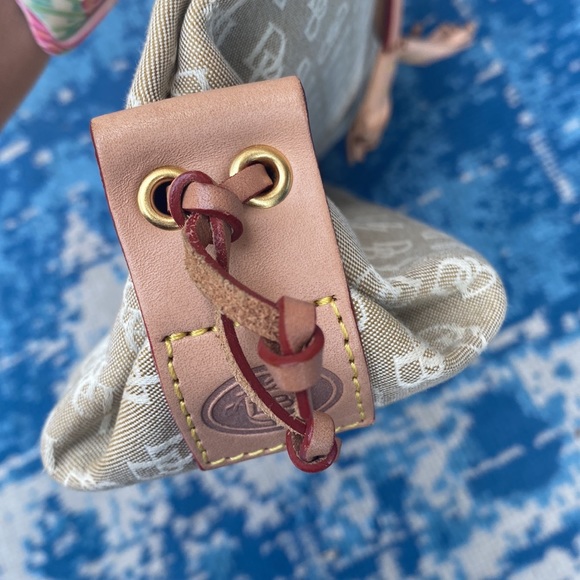 Like new Dooney and Burke, tan handbag. Carried less than 5 times !! - Picture 3 of 8